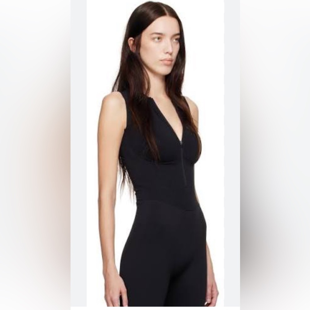 Skims Mid Thigh Romper Onesie - Picture 3 of 10